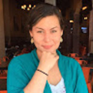 Meet your Posher, Crystal